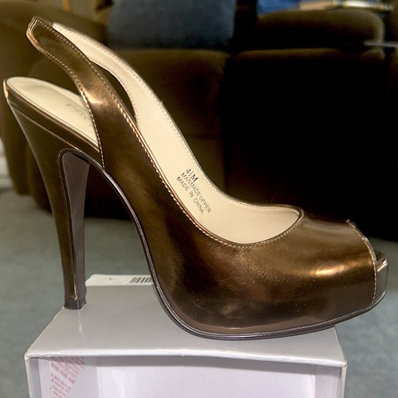 Patent bronze 3inch sling back open toe platform stiletto style heels. - Picture 3 of 3